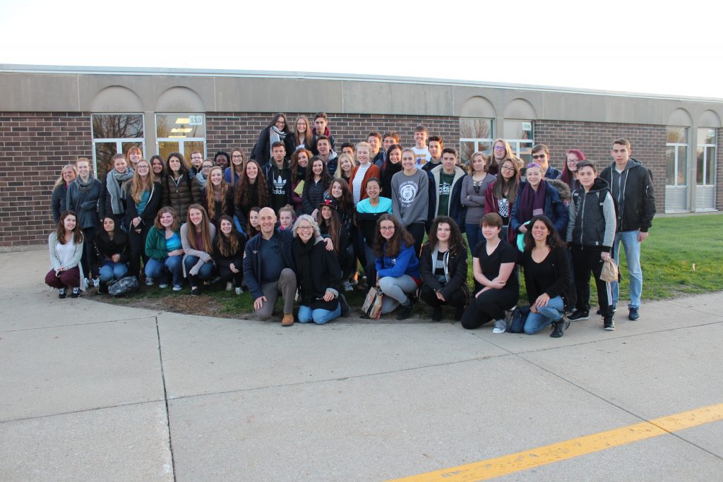 photo of Johnston high school students and teachers with french exchange students. 