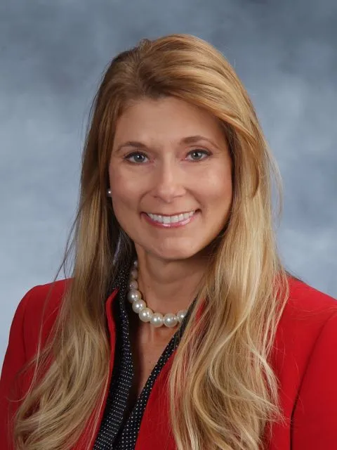Rabenberg returns to Iowa, named principal of Horizon Elementary